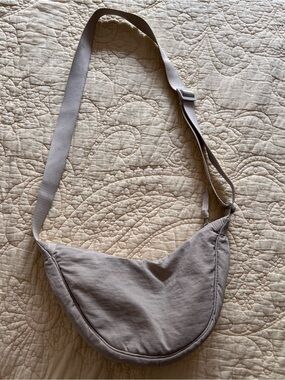 Minimal Crescent Crossbody Bag in Light Taupe